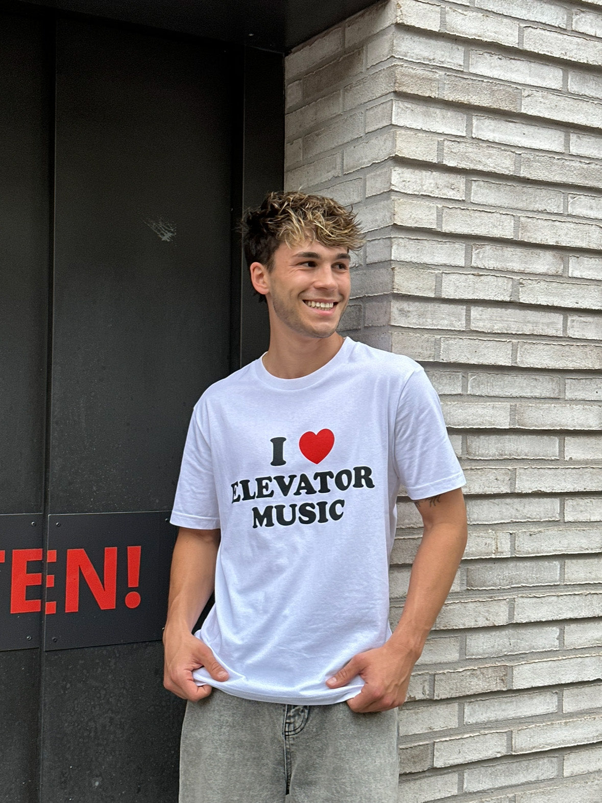 I ❤️ ELEVATOR MUSIC - Shirt